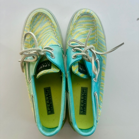 Adorable sequin floor model Sperry’s!! Size 6. - Picture 2 of 6